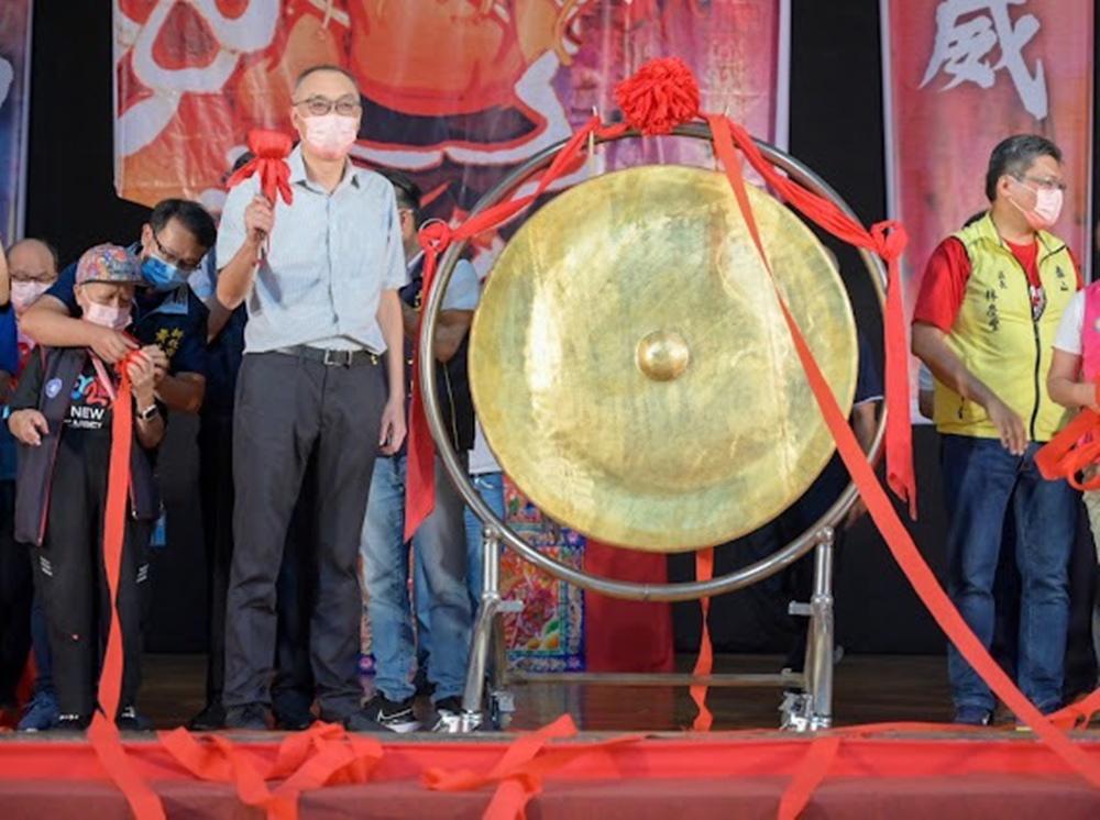 問鼎泰山大顯獅威 全國舞獅高樁賽冠軍出爐 問鼎泰山大顯獅威 全國舞獅高樁賽冠軍出爐
