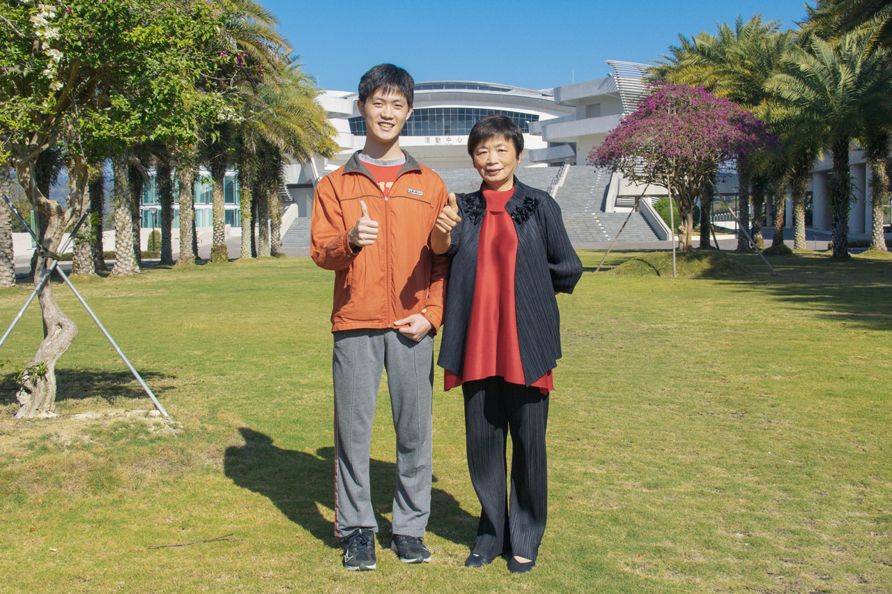 九連霸南投狀元 普台高中林方偉創佳績! 九連霸南投狀元 普台高中林方偉創佳績!