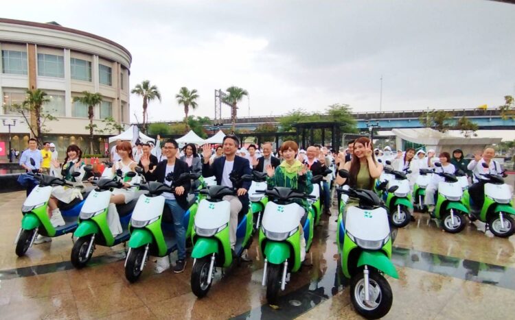 WeMo共享機車第二代車款推3大優惠　高雄SKM Park草衙正式亮相