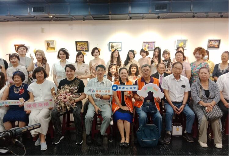 龍來美濃漸凍症公益永生花展 收益20%捐助漸凍人協會 龍來美濃漸凍症公益永生花展 收益20%捐助漸凍人協會