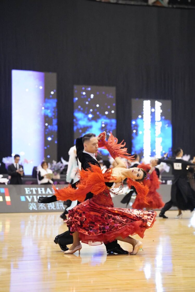 「 2025 國標舞亞巡賽-臺北公開賽」圓滿完成 　26國850位選手華麗舞姿絢麗小巨蛋