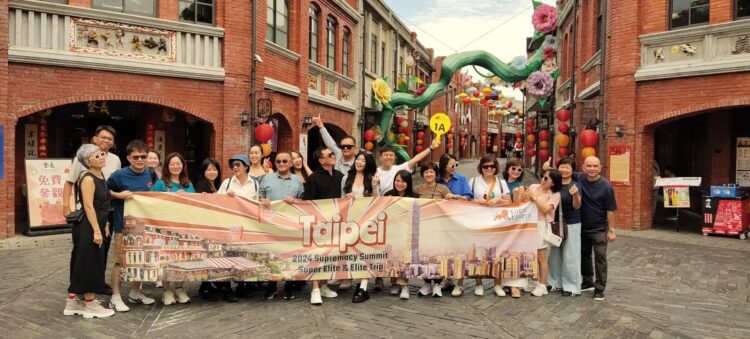 「天燈照亮台灣美好」 馬來西亞千人獎勵旅遊團社群打卡掀熱潮 「天燈照亮台灣美好」 馬來西亞千人獎勵旅遊團社群打卡掀熱潮