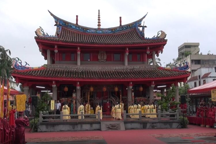 影音／立院三讀放假日增加　教師節、光復節、行憲紀念日今年就放假