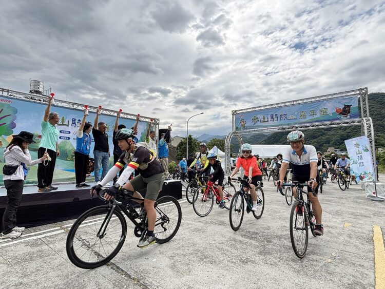 單車旅遊深入客庄祕境!2025參山單車騎旅嘉年華 首場300人熱鬧開騎 單車旅遊深入客庄祕境!2025參山單車騎旅嘉年華 首場300人熱鬧開騎