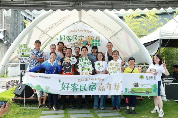 影音/好客民宿嘉年華熱鬧登場！「好客行旅號」胖卡車首站開抵宜蘭