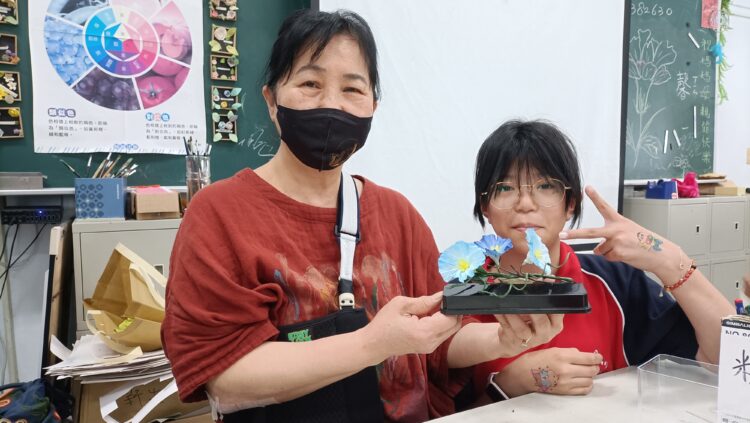 影音/花非花 宜蘭蓪草紙花三代傳承文化紮根