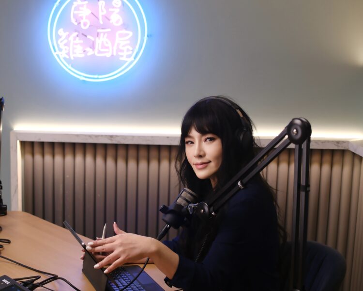 金星12宮默默賺、土星2宮要學會善待自己 唐綺陽:賺錢理財也要懂「防詐」! 金星12宮默默賺、土星2宮要學會善待自己 唐綺陽:賺錢理財也要懂「防詐」!