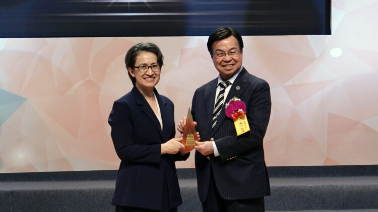 健康AI領導品牌「威力先進」得獎不斷 同獲「玉山獎」、「金炬獎」最高肯定 健康AI領導品牌「威力先進」得獎不斷 同獲「玉山獎」、「金炬獎」最高肯定