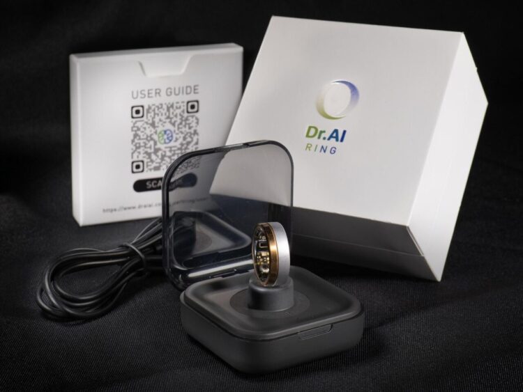 超越傳統智慧戒指！「Dr. AI 醫智環」醫學專家團隊打造「指尖上 AI 健康顧問」