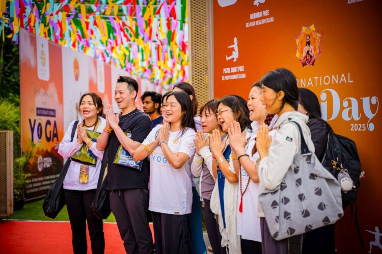 從2,000人到5,000人!Akshar Yoga再挑戰21項世界紀錄 國際瑜珈節台灣同步加入全球專注力行動 從2,000人到5,000人!Akshar Yoga再挑戰21項世界紀錄 國際瑜珈節台灣同步加入全球專注力行動