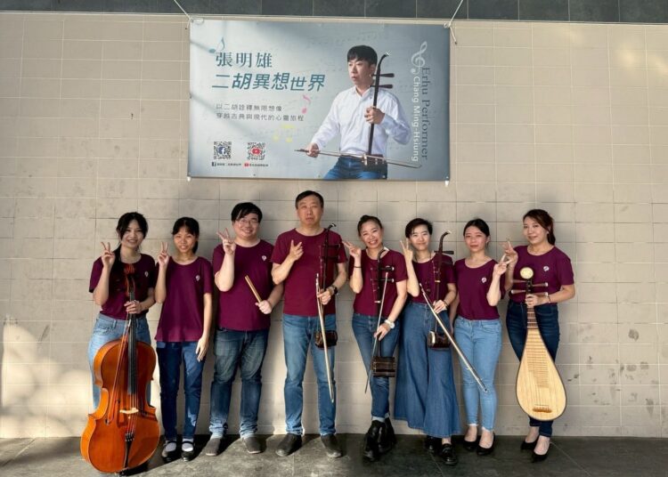 二胡名曲串起傳統與創新　張明雄《弦上的微光》音樂會11/5中山堂登場